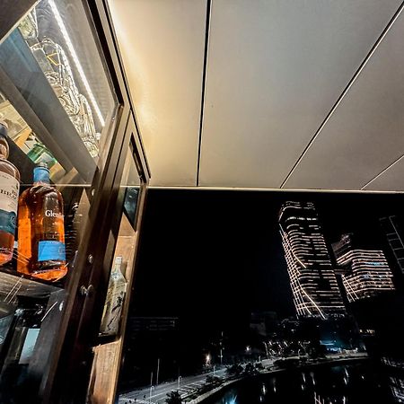 Brand New Water Front Luxury Cinnamon Suites Apartment In Heart Of Colombo City エクステリア 写真