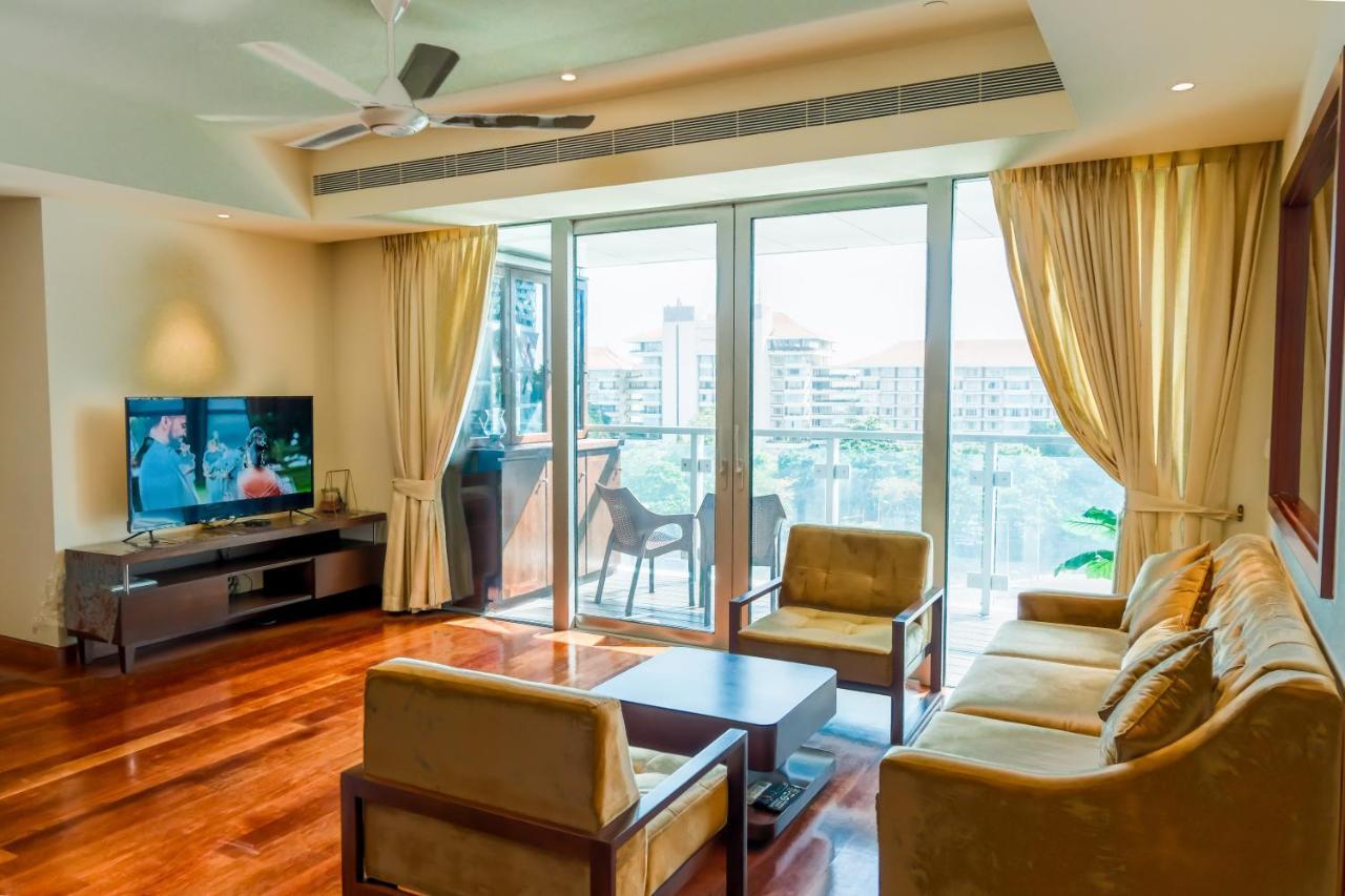 Brand New Water Front Luxury Cinnamon Suites Apartment In Heart Of Colombo City エクステリア 写真