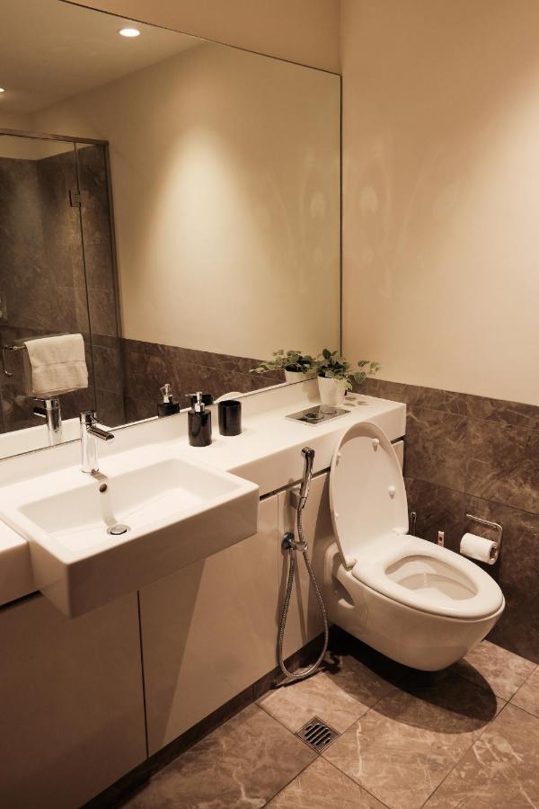 Brand New Water Front Luxury Cinnamon Suites Apartment In Heart Of Colombo City エクステリア 写真