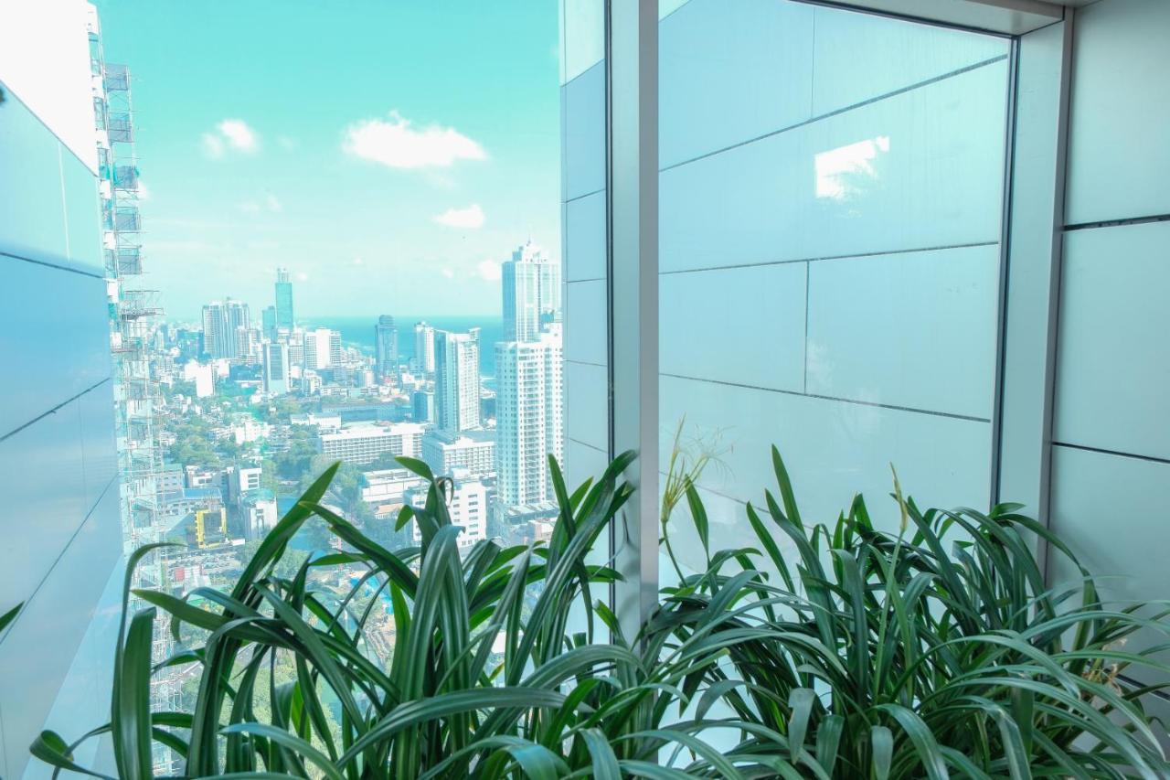 Brand New Water Front Luxury Cinnamon Suites Apartment In Heart Of Colombo City エクステリア 写真