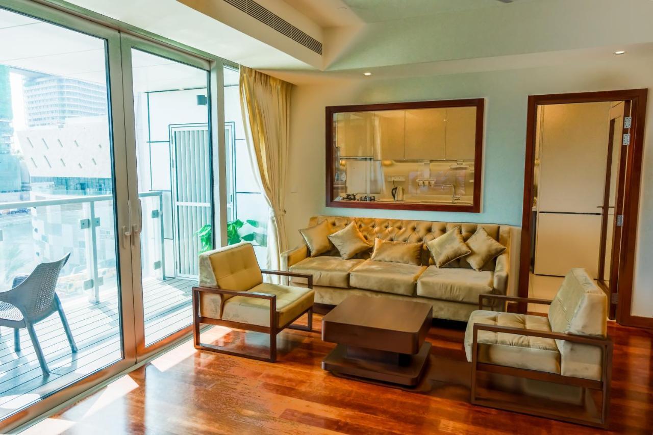 Brand New Water Front Luxury Cinnamon Suites Apartment In Heart Of Colombo City エクステリア 写真