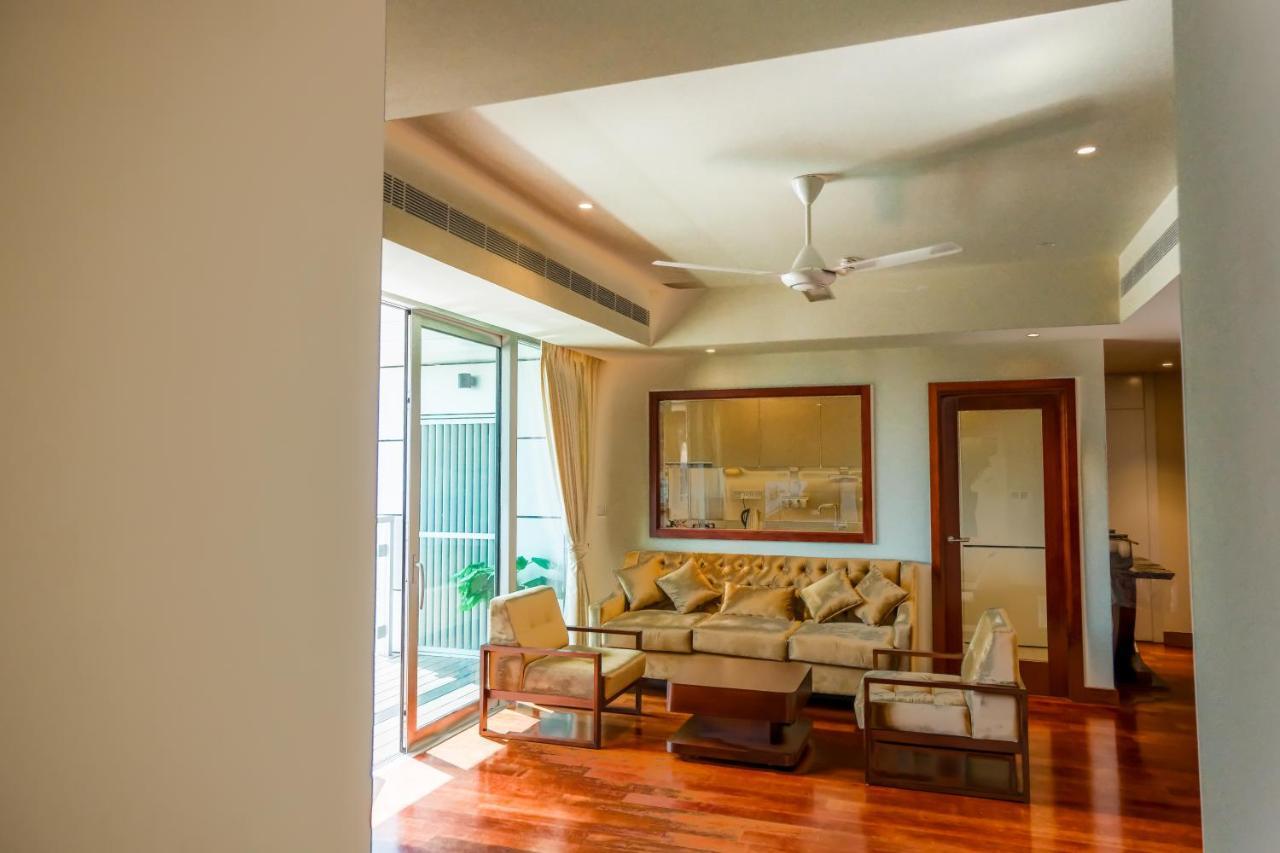 Brand New Water Front Luxury Cinnamon Suites Apartment In Heart Of Colombo City エクステリア 写真