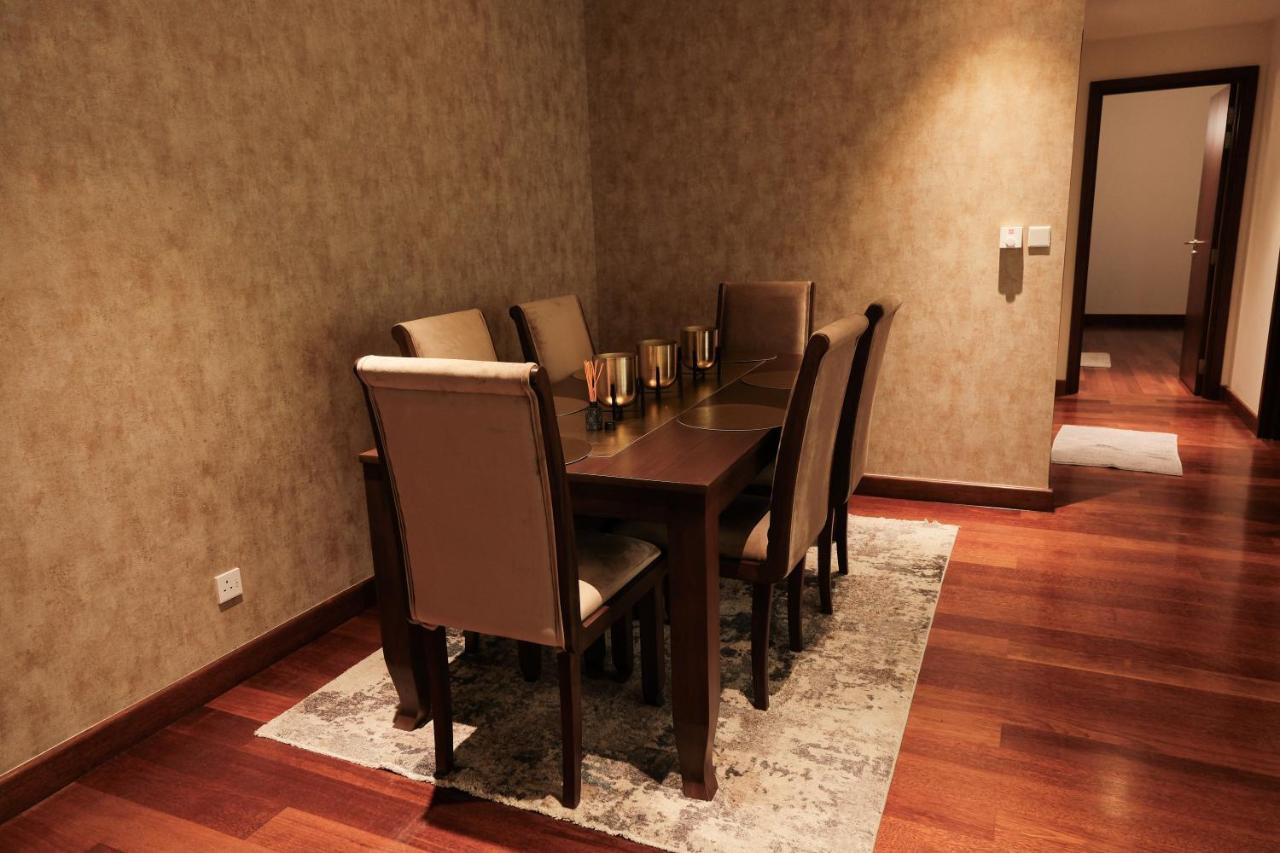 Brand New Water Front Luxury Cinnamon Suites Apartment In Heart Of Colombo City エクステリア 写真