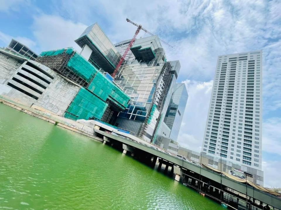 Brand New Water Front Luxury Cinnamon Suites Apartment In Heart Of Colombo City エクステリア 写真